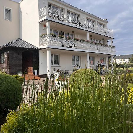 Villa Marlena อุสตรอเนียมอร์สเกีย ภายนอก รูปภาพ